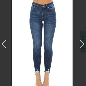 Kancan skinny jeans, dark wash! Size 26
